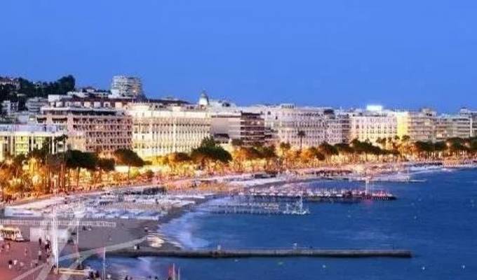 Affitto Locale commerciale Cannes